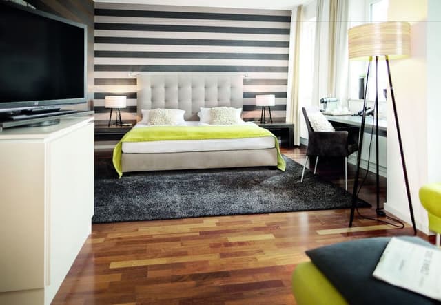 Premium Suite, 1 King Bed
