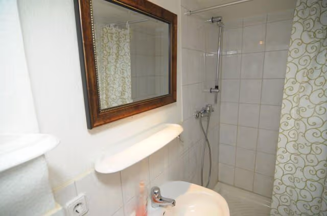 Double Room, 1 Double Bed