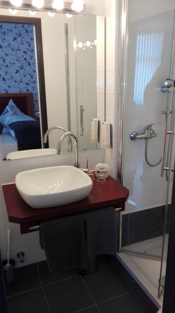 Comfort Single Room