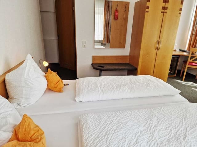 Comfort Double or Twin Room, Private Bathroom