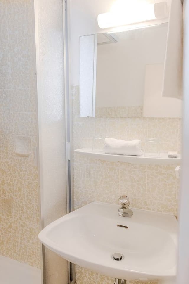 Panoramic Double Room, 1 Double Bed, Hill View