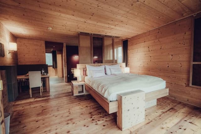 Sunny Suite