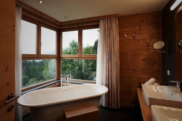Sunny Suite