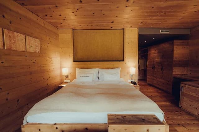 Hill Side Room