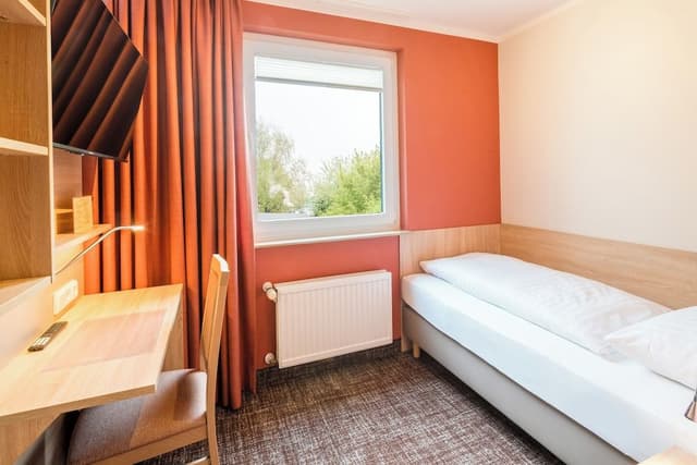 Classic Single Room