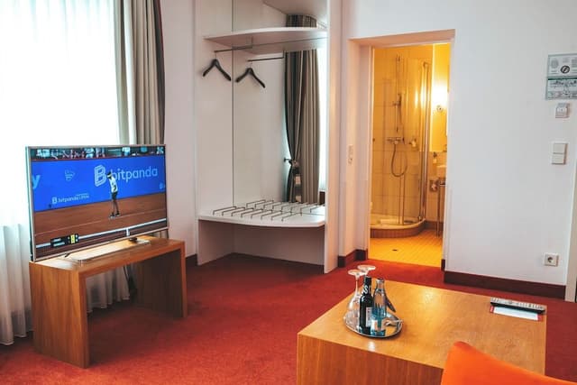 Luxury Suite, Non Smoking, Garden View