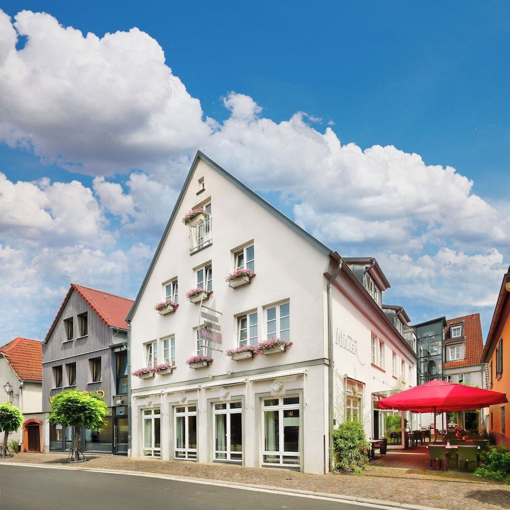 Hotel Muller Cafe & Wein1