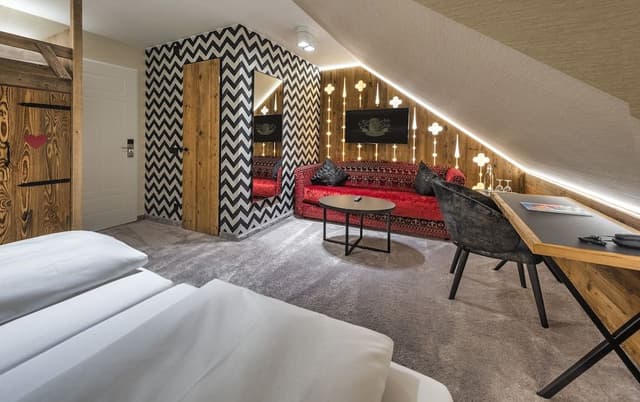 Premium Studio, 1 Bedroom