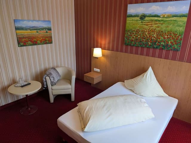 Comfort Single Room