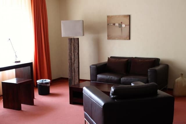 Junior Studio Suite