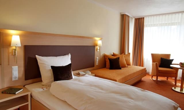 Single Room, Garden View
