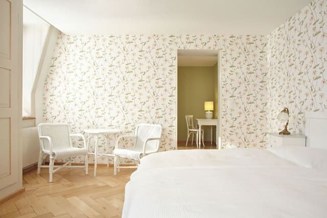 Superior Room, Lake View