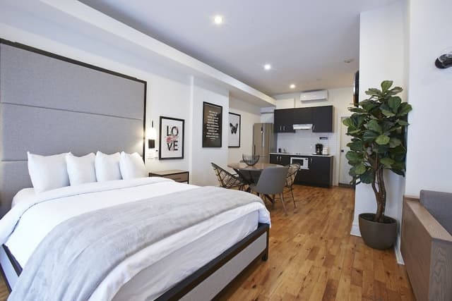 Executive Room, 1 Queen Bed with Sofa bed