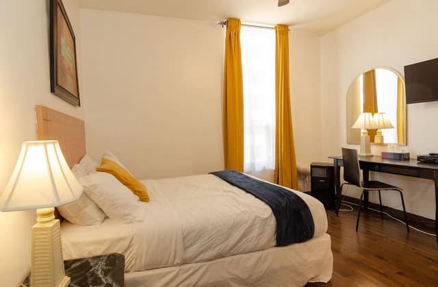 Classic Double Room