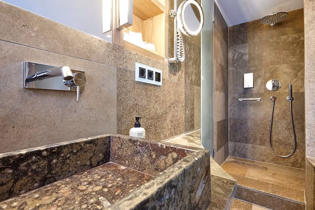 Honeymoon Suite, 1 King Bed, Mountain View (Jungbrunnensuite)