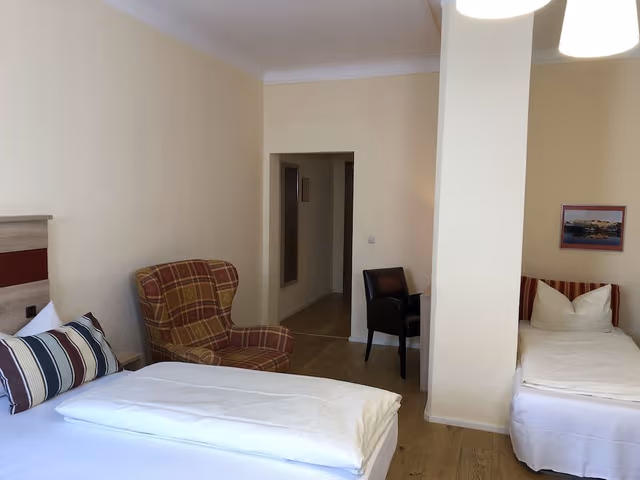 Triple Room