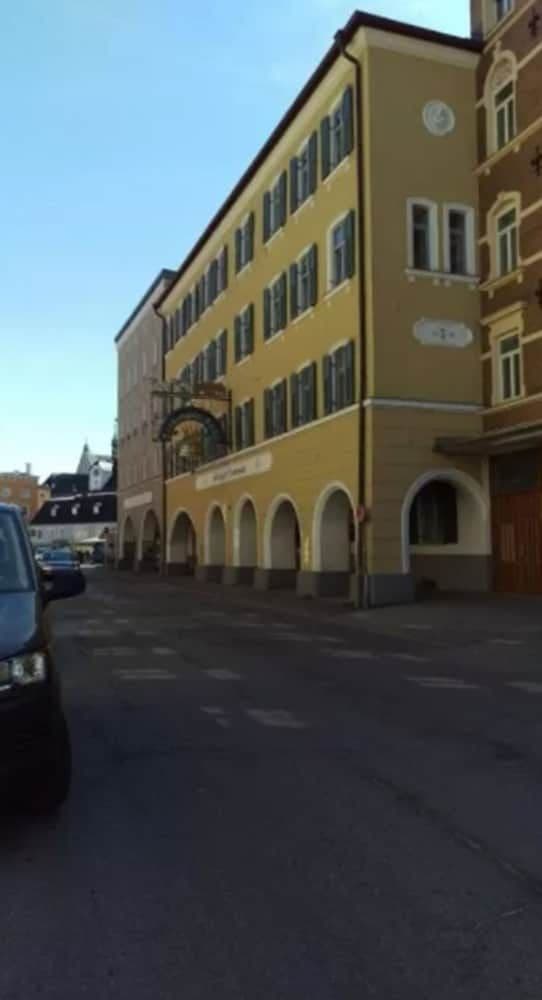 Hotel-Gasthof Flotzinger Brau Hotel-Gasthof Flotzinger Brau