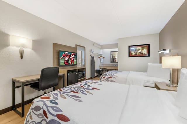 Deluxe Room, 2 Double Beds (Smoke Free)