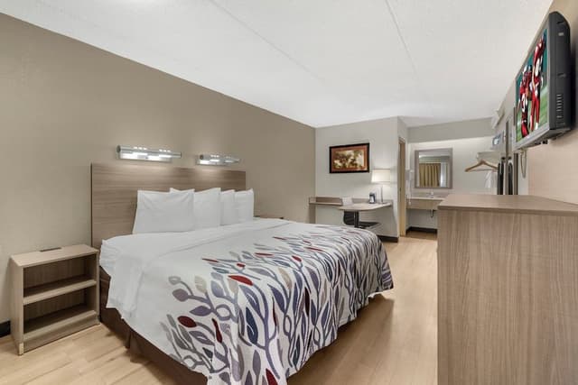 Superior Room, 1 King Bed (Smoke Free)