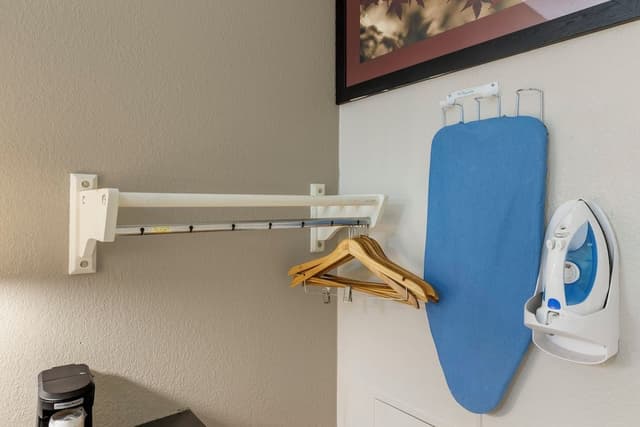 Superior Room, 1 King Bed, Accessible (Smoke Free)