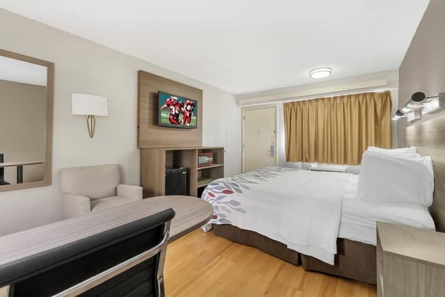 Superior Room, 1 King Bed (Smoke Free)