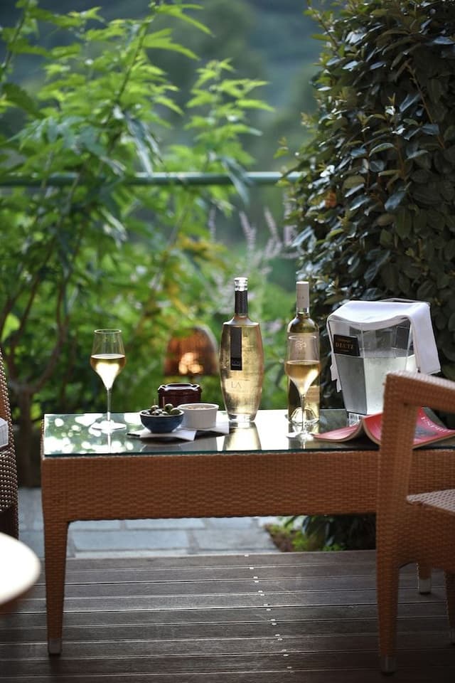 Double Room, Non Smoking, Garden View