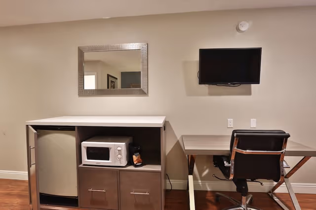 Room, 2 Queen Beds, Non Smoking