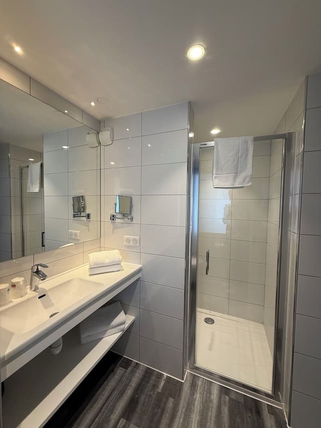 Room (Prestige)