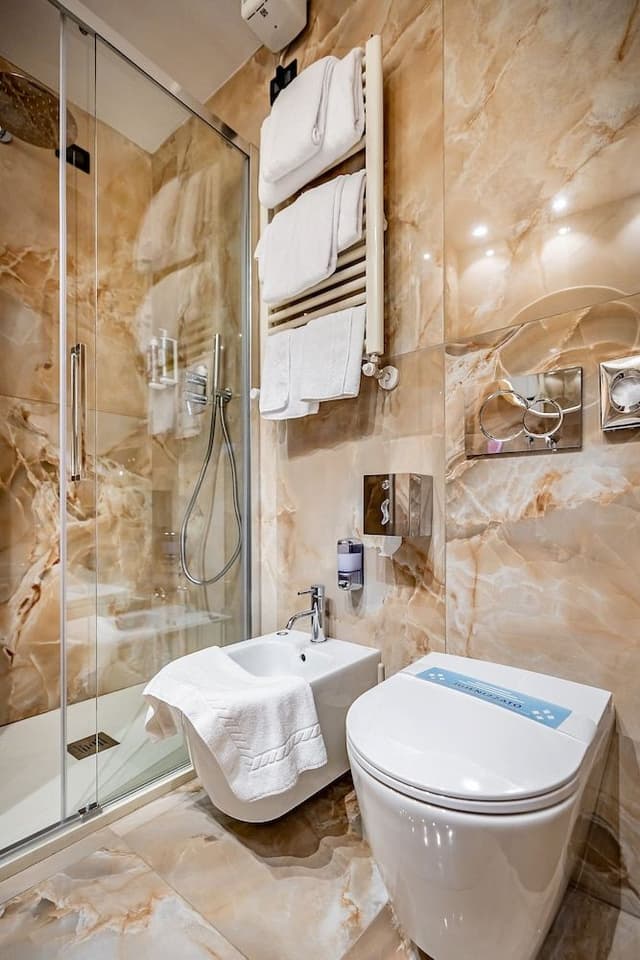 Classic Double Room, Balcony (Partial Duomo View)