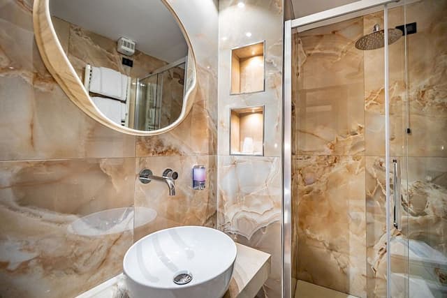Classic Double Room, Balcony (Partial Duomo View)