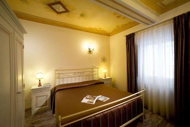 Classic Double Room, Garden View
