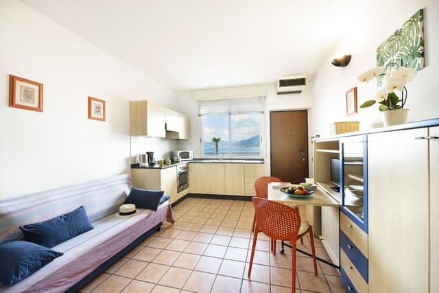 Superior Apartment, 1 Bedroom, Kitchen, Lake View