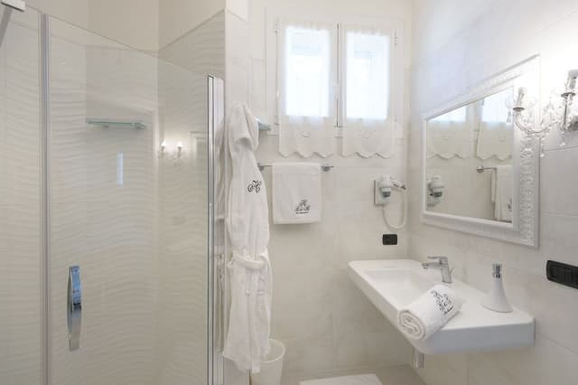 Comfort Single Room