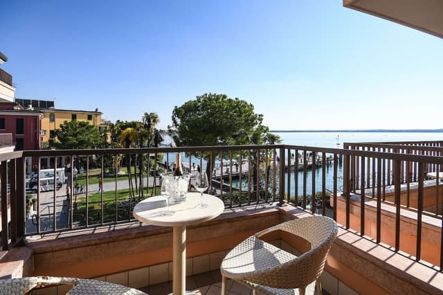 Junior Suite, Balcony, Partial Lake View