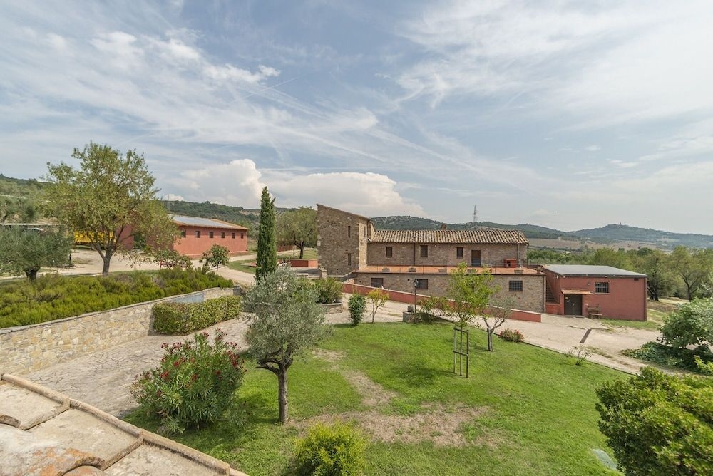 Agriturismo Le Case Rosse di Montebuono0