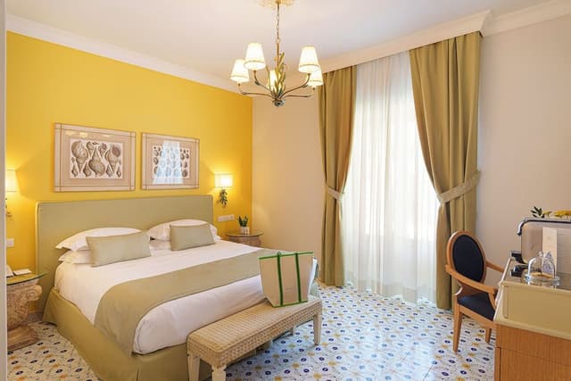 Deluxe Double or Twin Room, Balcony