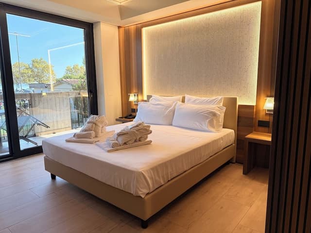 Executive Room, Tower