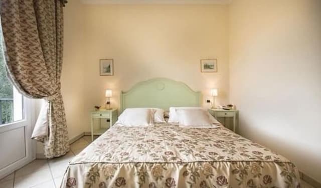 Standard Double Room, Garden View