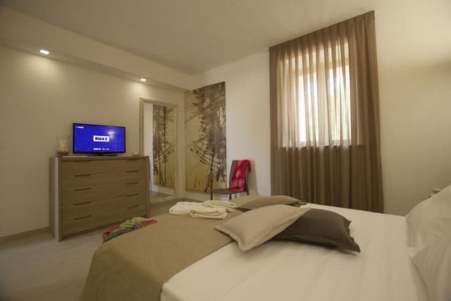 Junior Suite, 1 Bedroom, Kitchenette, Ground Floor