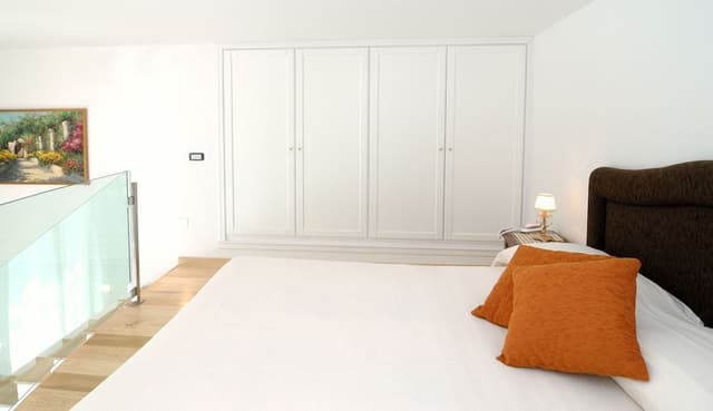 Deluxe Suite, Mezzanine