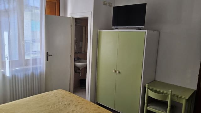 Double Room, 1 Queen Bed