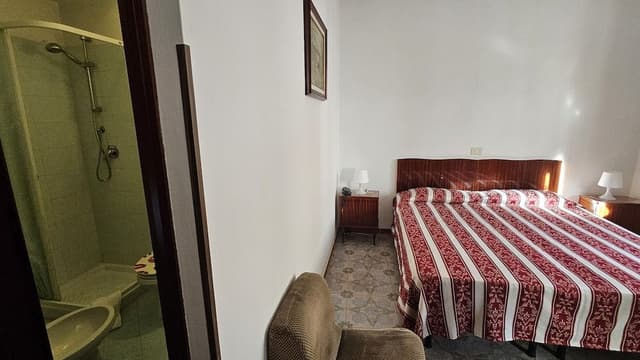 Double Room, 1 Queen Bed