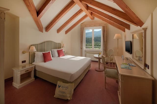 Premium Double Room, Lake View