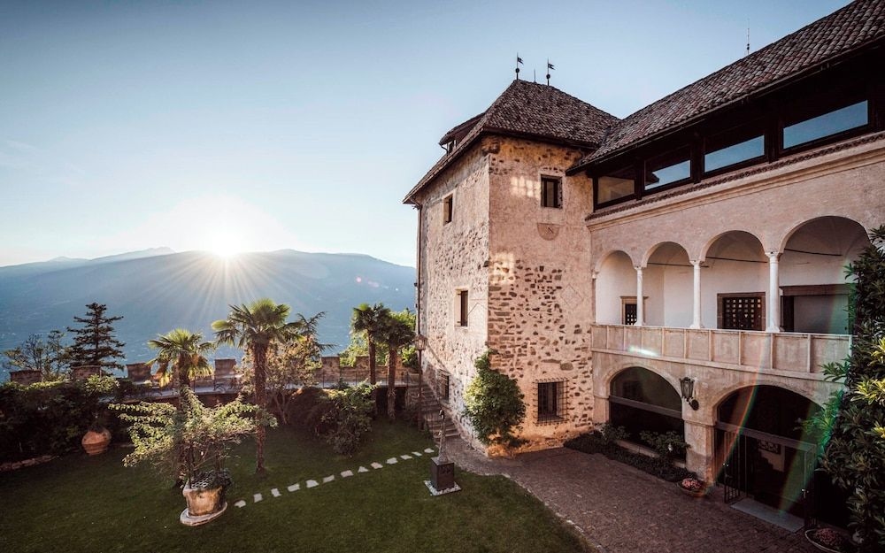 Relais & Chateaux Hotel Castel Fragsburg1