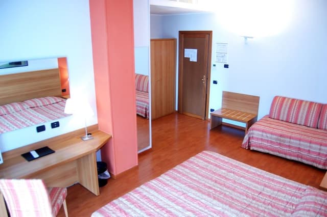Comfort Triple Room