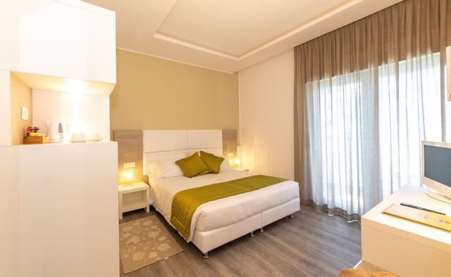 Comfort Double Room (Beach access included)