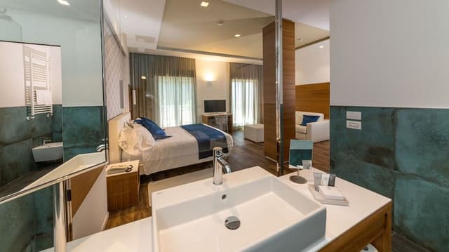 Junior Suite, Sea View (Beach access included)