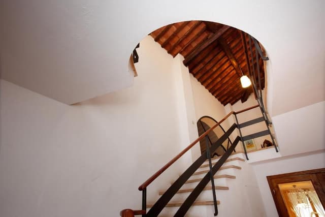 4bed APT Granaio