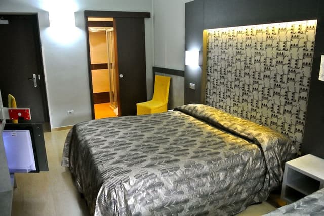 Standard Room, 1 Double or 2 Twin Beds