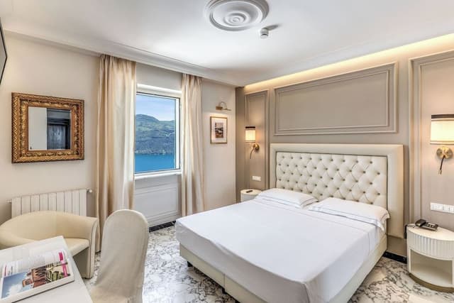 Superior Room, 1 Bedroom, Lake View, Lakeside